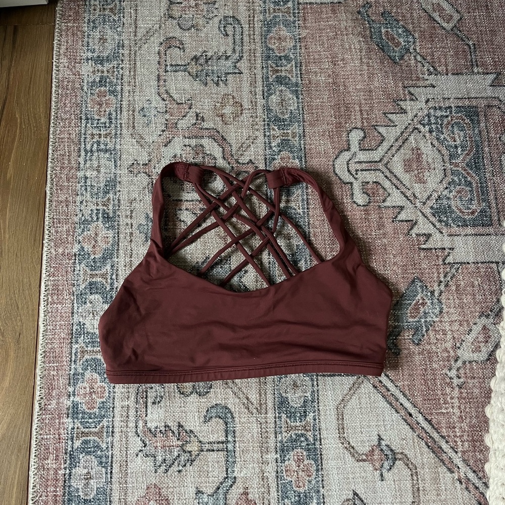 Lululemon free to be wild sports bra